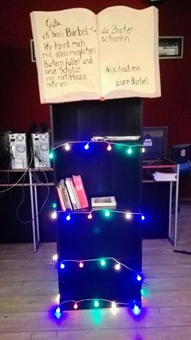 Büchertauschschränkin „Bärbel“